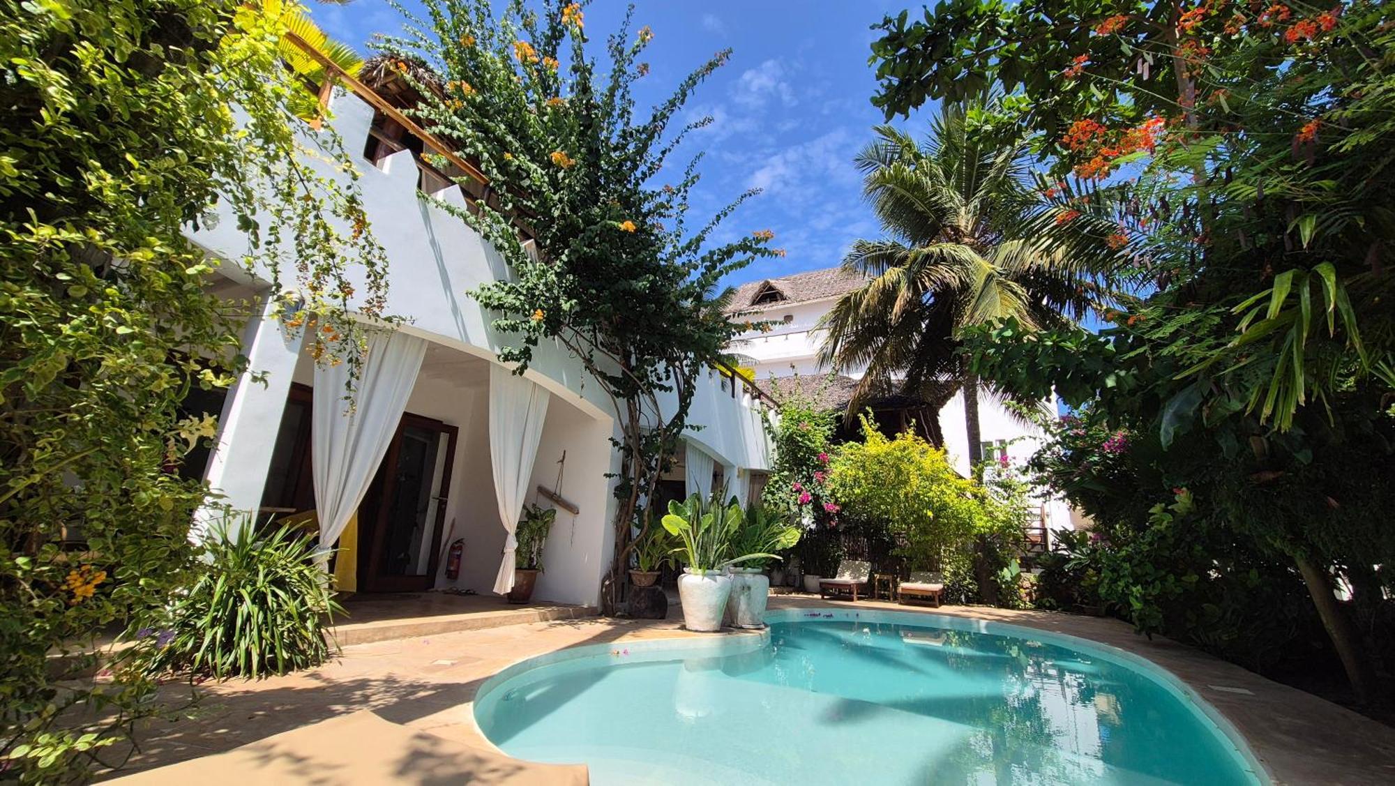 Moyo Apartment Pwani Mchangani Bagian luar foto